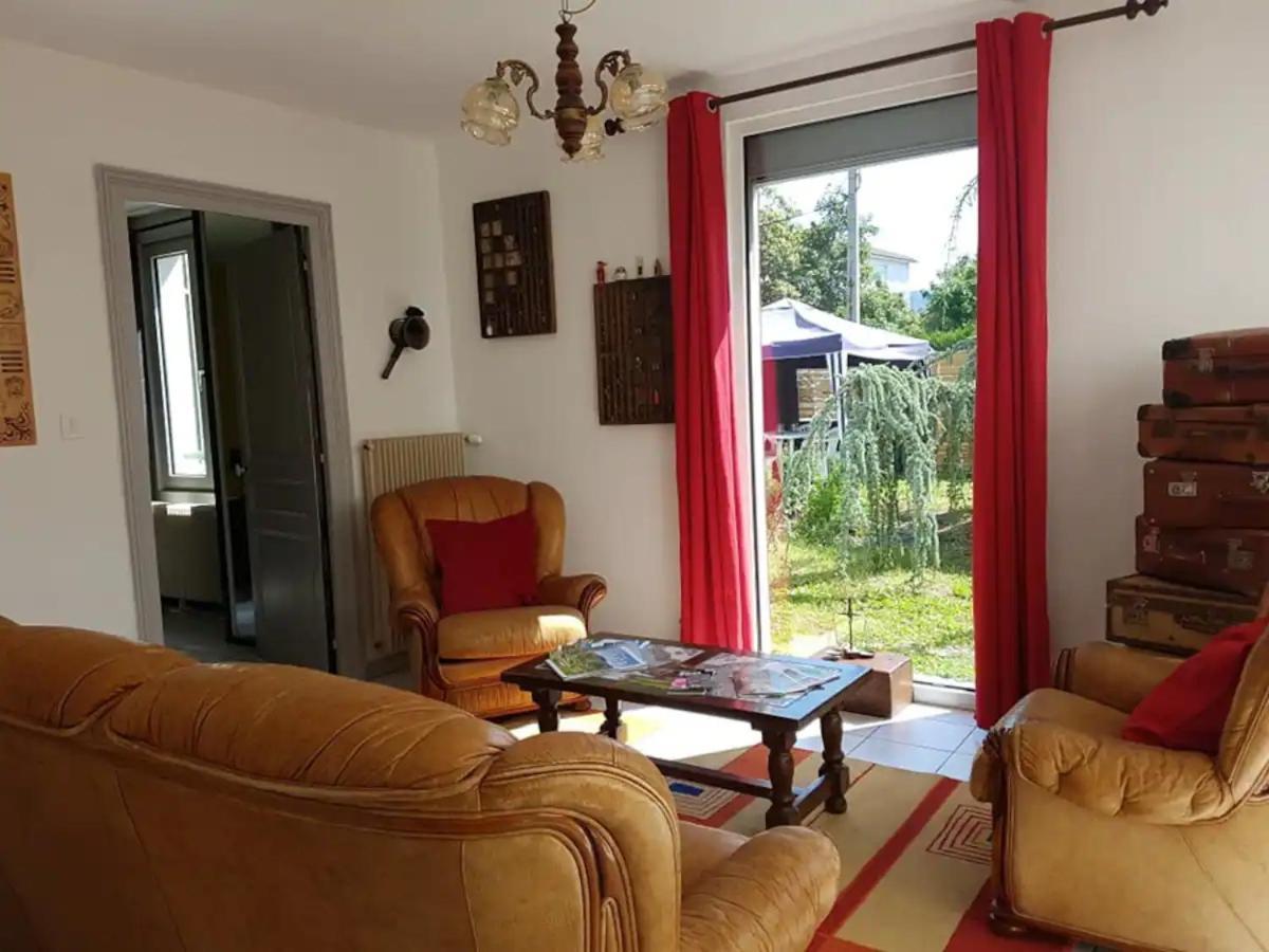 Maison Centre-Ville Calme Avec Jardin Lons-le-Saunier Eksteriør bilde