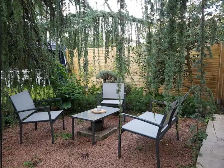 Maison Centre-Ville Calme Avec Jardin Lons-le-Saunier Eksteriør bilde